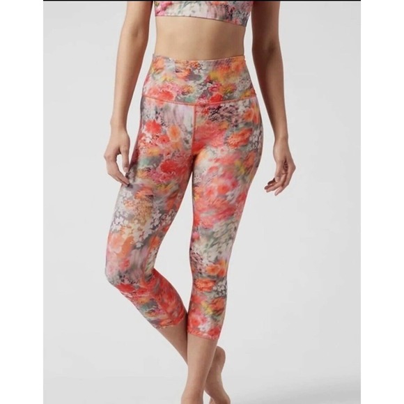 Athleta Pants - Athleta Elation Capri Bloom Spring Pink Floral Print Leggings-‎ Size Large